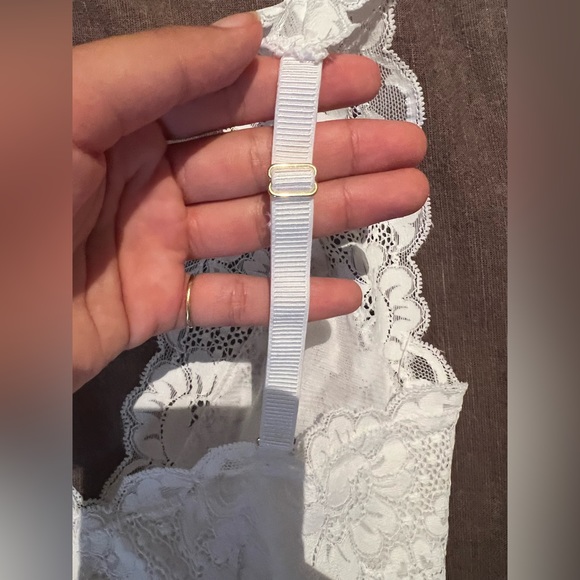 SOLD VIA INSTAGRAM - Picture 5 of 5